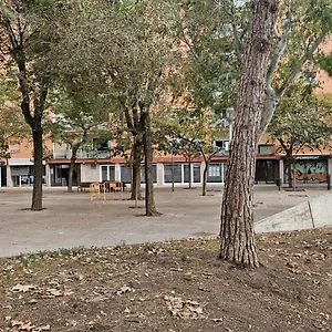 8 Min Walk To The & 10 Min Walk To Convention Centre ! , Barcelone Espagne